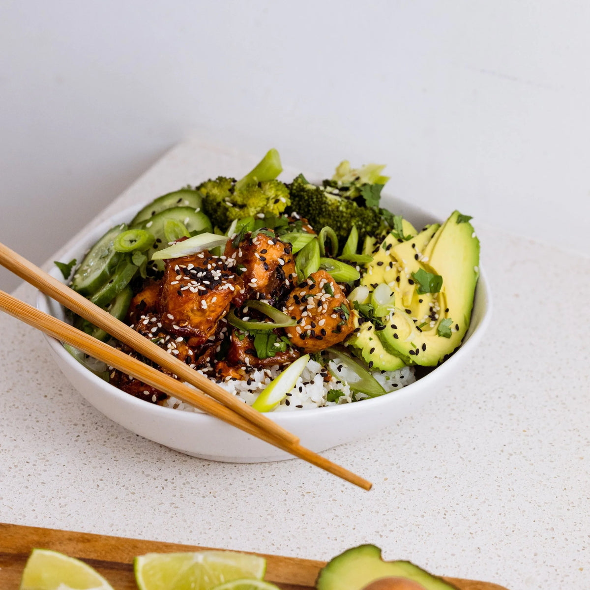 Sweet and spicy chilli salmon bowl made with Bippi Italian style chilli